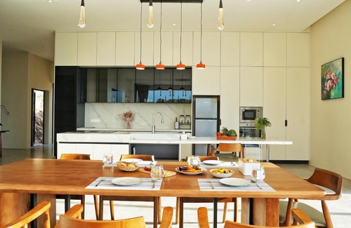 Mae Nam Resort | Luxury Private Villa Resort -KW