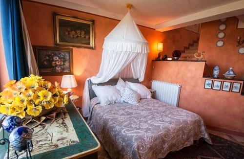 Calvi di Umbria Villa | Luxury property with infinity pool and stunning views -10 ospiti