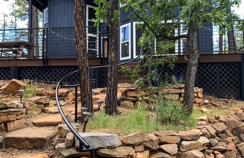 Show Low Cabin | Luxury Remote Cabin on the national forest, HUGE Game room, Hot Tub & more