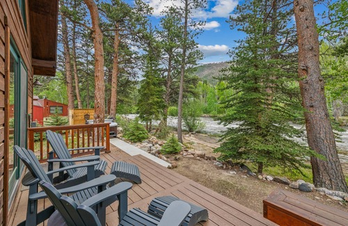 Rustic Cabin | Luxury Riverfront cabin with a HOT TUB! No cleaning fees!