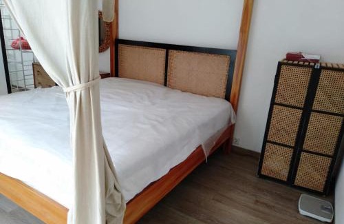 Gresik House | Luxury Room with Pool at Vila Raima