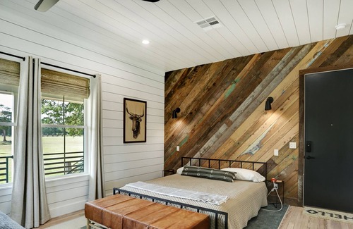 Round Top House | Luxury Round Top Retreat - The Lone Star Farm