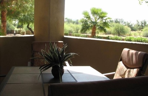 Paradise Valley Village Condo | Luxury Scottsdale Condo with Mountain Views