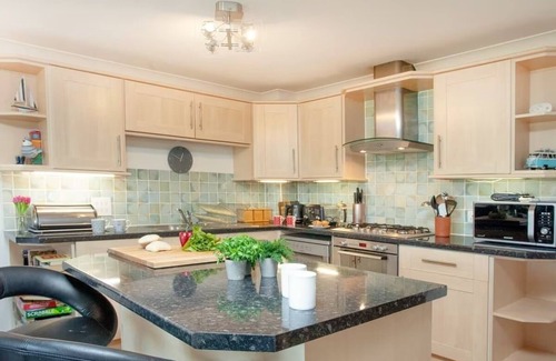 Newquay Apartment | Luxury Sea View Apartment In Pentire, Newquay