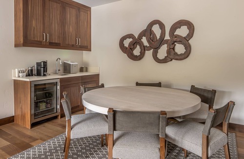 Spanish Peaks Cabin | Luxury Ski-in/Ski-out Spanish Peaks Home; Pet, and Child Friendly with Private Hot Tub!