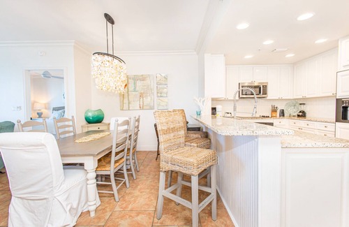 Pensacola Beach Condo | Luxury Sky Home Bay Views Sleeps 7 Balcony Grill