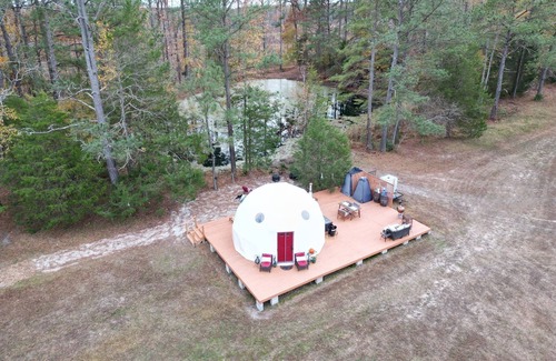 Littleton Cabin | Luxury Stargazing Glamping Dome near Littleton - Lake Gaston, NC!