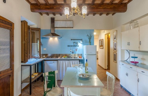 Monte San Martino Villa | Luxury Stay with Garden