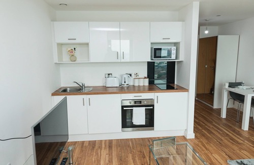 Salford Apartment | Luxury Studio Apatment In Media City/The Quays