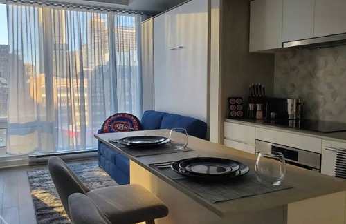 Montreal Apartment | Luxury Studio w/Full Amenities Downtown Montreal