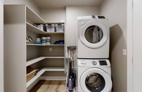 Twin Falls Apartment | Luxury studio with Access to Canyon Rim Trail in fabulous Twin Falls