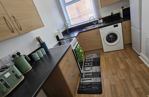 Wolverhampton Apartment | Luxury stylish Charming City Apartment with Private Entrance in Wolverhampton