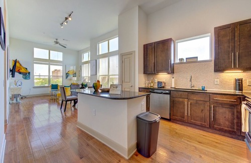 Texas Medical Center Apartment | Luxury Suite at Kirby