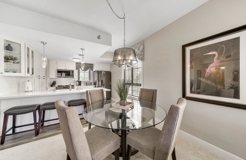 Lake Las Vegas Condo | Luxury Suite: Wake to Lake & Pool Views