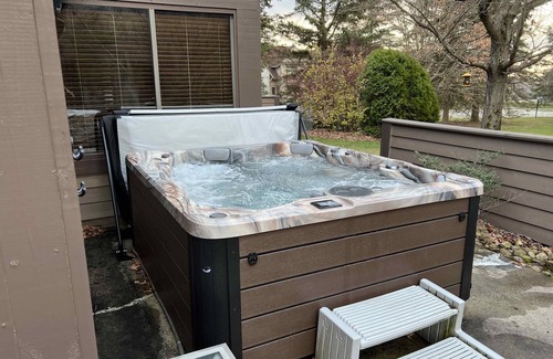 Seven Springs House | Luxury Sunridge Ski In/Ski Out Townhouse in 7 Villages