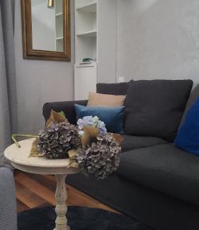 Roiano-Gretta-Barcola-Cologna-Scorcola Apartment | Luxury Sunset View