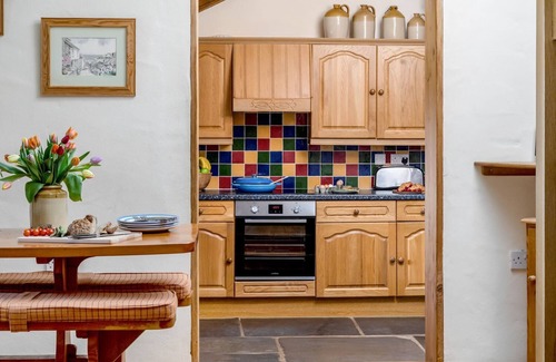 Wadebridge House | Luxury unique 4 bed barn sleeping 8 with stunning rural views near Padstow