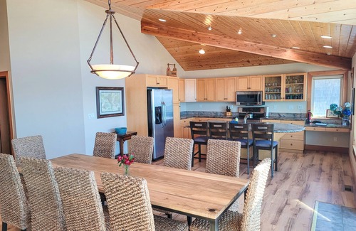Happy Camp Hideaway House | Luxury Vacation Home on the beach!