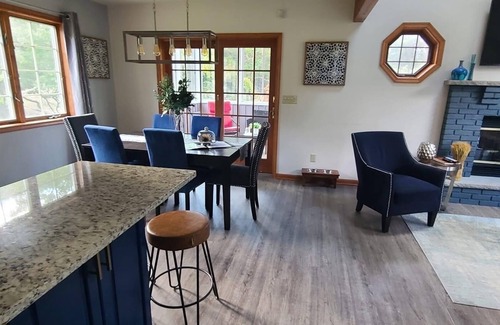 Albrightsville House | Luxury Vacation home in the Poconos close to the lake and community pool.