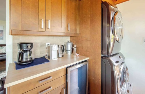 Mount Helix House | Luxury View Home Perfect for SD Getaway, Sleeps 12