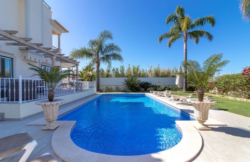 Sesmarias Villa | Luxury villa in Albufeira with heated private pool