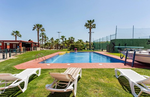 Vila-Seca Villa | Luxury Villa in Cambrils with Pool, Padel, soccer, Wi-Fi and More!
