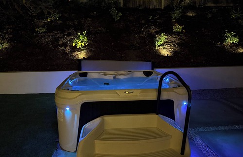 Mission Viejo House | Luxury Villa Near Beach with Spa