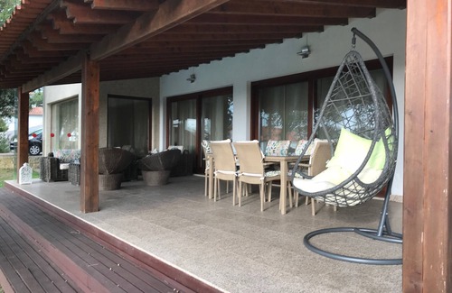 Rates Villa | Luxury villa with pool and sea view -Free Wifi
