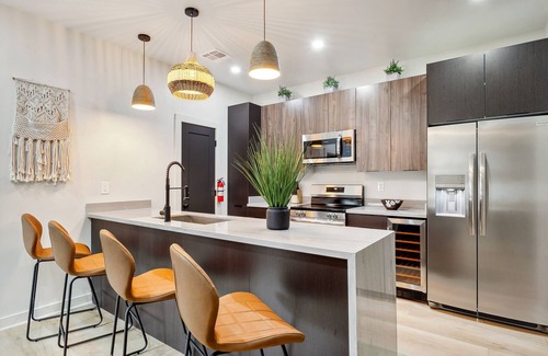 Faubourg Lafayette Villa | Luxury Villa with Private Rooftop