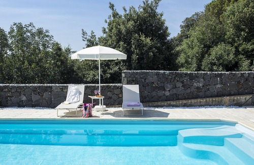 Nicolosi Villa | Luxury villa with pool on the slopes of Etna