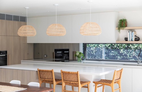 Coogee House | Luxury Villas Clovelly Pool Escape (Walk to the beach)