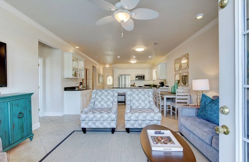 Lakeland Condo | Luxury WATERFRONT Condo on Lake Hamilton w /1-Car Garage. Min 30 day rental.