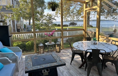 Annapolis House | Luxury Waterfront Executive Family Home Annapolis with All Amenities