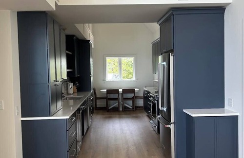 Suttons Bay House | Luxury Waterfront Home in Suttons Bay