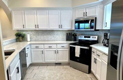 Counce Villa | Luxury waterfront Villa on Pickwick Lake w/sensational views, boat slip, pool!