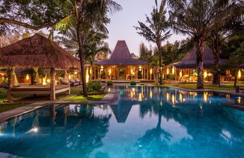 Umalas Villa | Luxury Wooden Private Pool in Umalas-6 Bedroom Villa