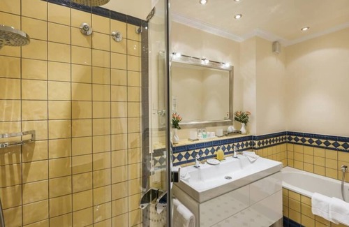 Badenweiler Apartment | Luxus Doppelzimmer mit Balkon