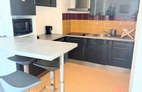 Cap d'Agde Apartment | LVAM - Appartement T3 - 6 personnes - Au coeur du Cap d'Agde - Piscine