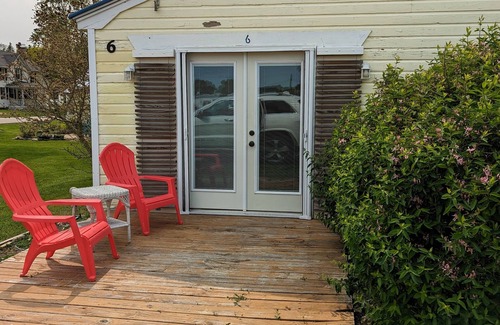 Port Austin Apartment | LYC Cottage #6