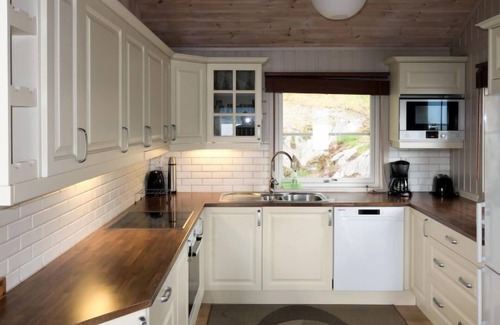Vik House | Lyktvorholmen by Interhome