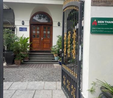 District 3 House | Mận Đào Villa