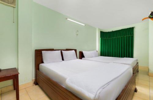 Tan Phu District Hotel | Mặt Trời Vàng Hotel