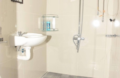 San Luis Hotel | M Rishon