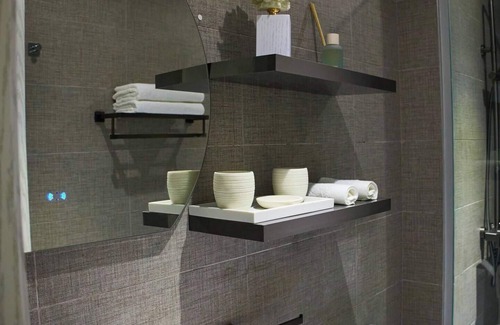 Akouedo House | M2 Central Sauna Pergola Hammam