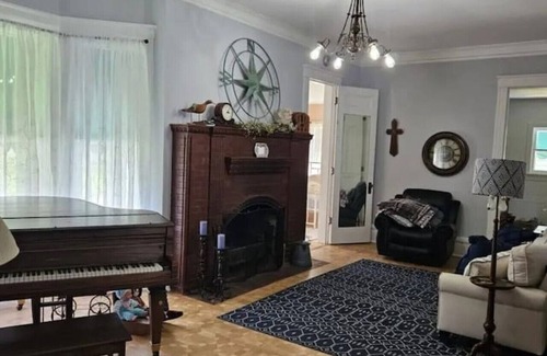 Richland Center Ski Chalet | Ma'on House Bed & Breakfast