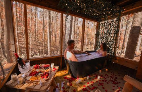 Saluda House | Ma & Pa's cabin at Cabin Fever in NC