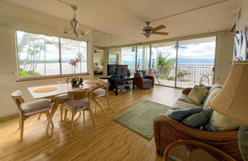 Maalaea Apartment | Maalaea Harbor-Oceanfront 2 Bedroom/2 Bath