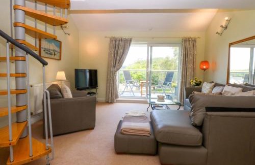 Y Felinheli House | Machlud Ynys