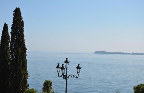 Gardone Riviera House | Made in Brazil
