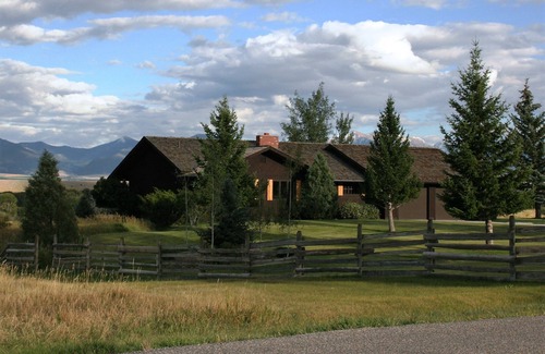 Shining Mountains House | Madison River and Blaine Spring Creek